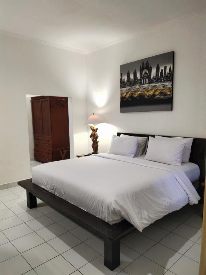 La Walon Hotel Кута Екстер'єр фото
